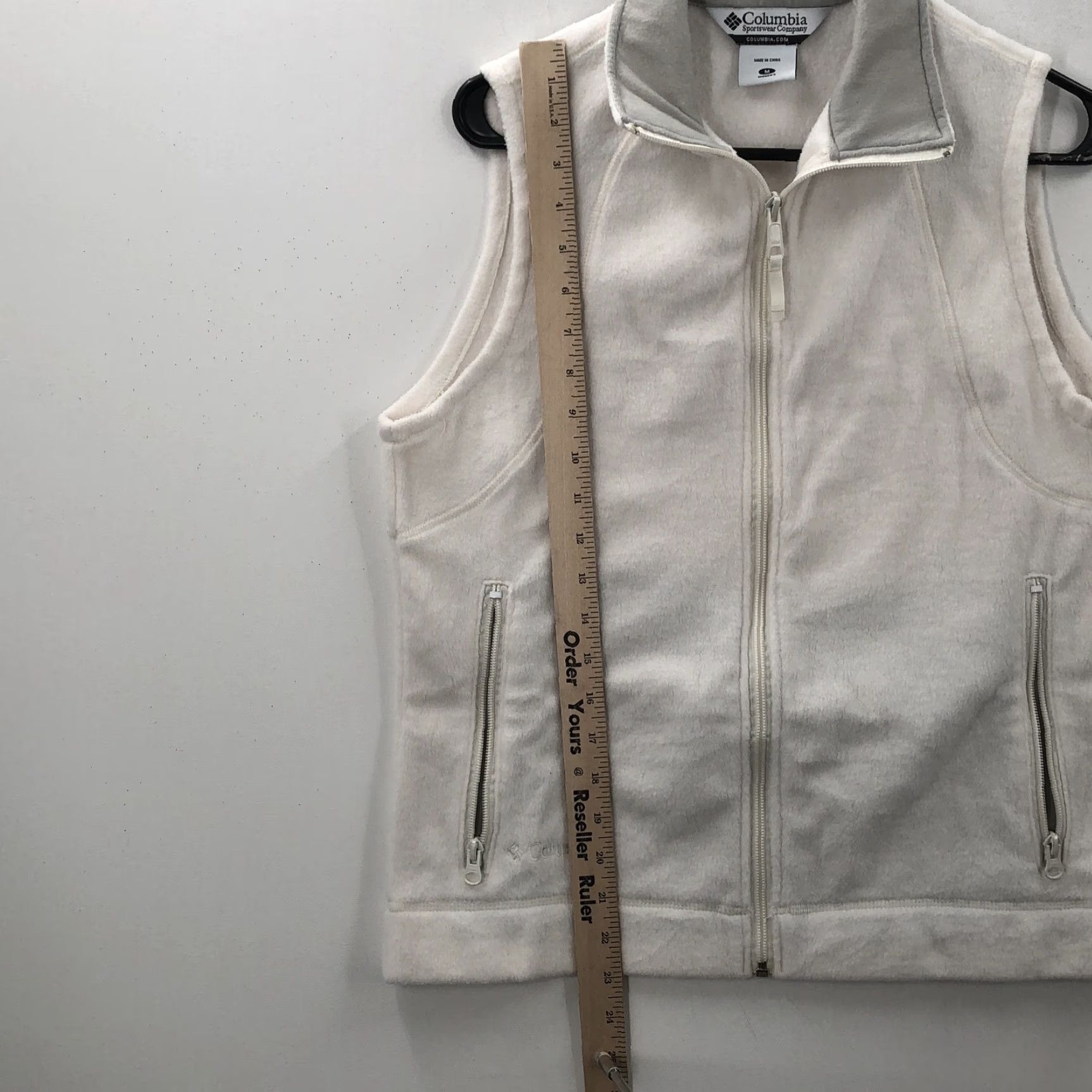 Vintage Columbia Vest Beige Sleeveless Mock Neck Full Zip Pockets Size M Womens Sleeveless Vest Zip Pockets Casual Classic Jacket Mid-Length Summer Size M / US 6-8 / IT 42-44 - 3 Thumbnail