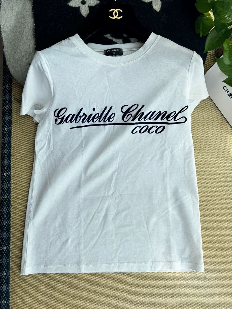 Chanel Chanel White printed T-shirt Nextarrow-2505 Size XXS / US 00 / IT 34 - 1 Thumbnail