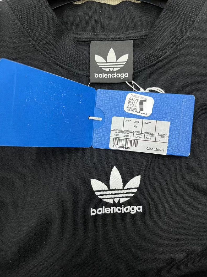Balenciaga Balenciaga Co-branded adidas short sleeve t black clover Size US M / EU 48-50 / 2 - 5 Thumbnail