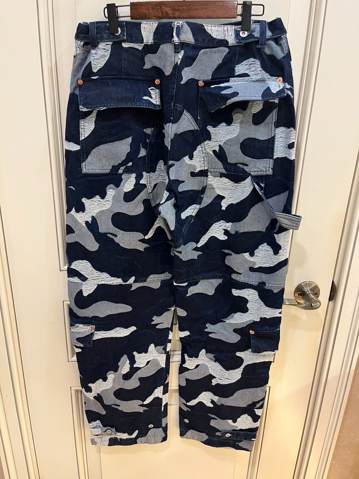 Valentino Valentino Camouflage Wide-Leg Cargo Jeans Size US 30 / EU 46 - 5 Thumbnail