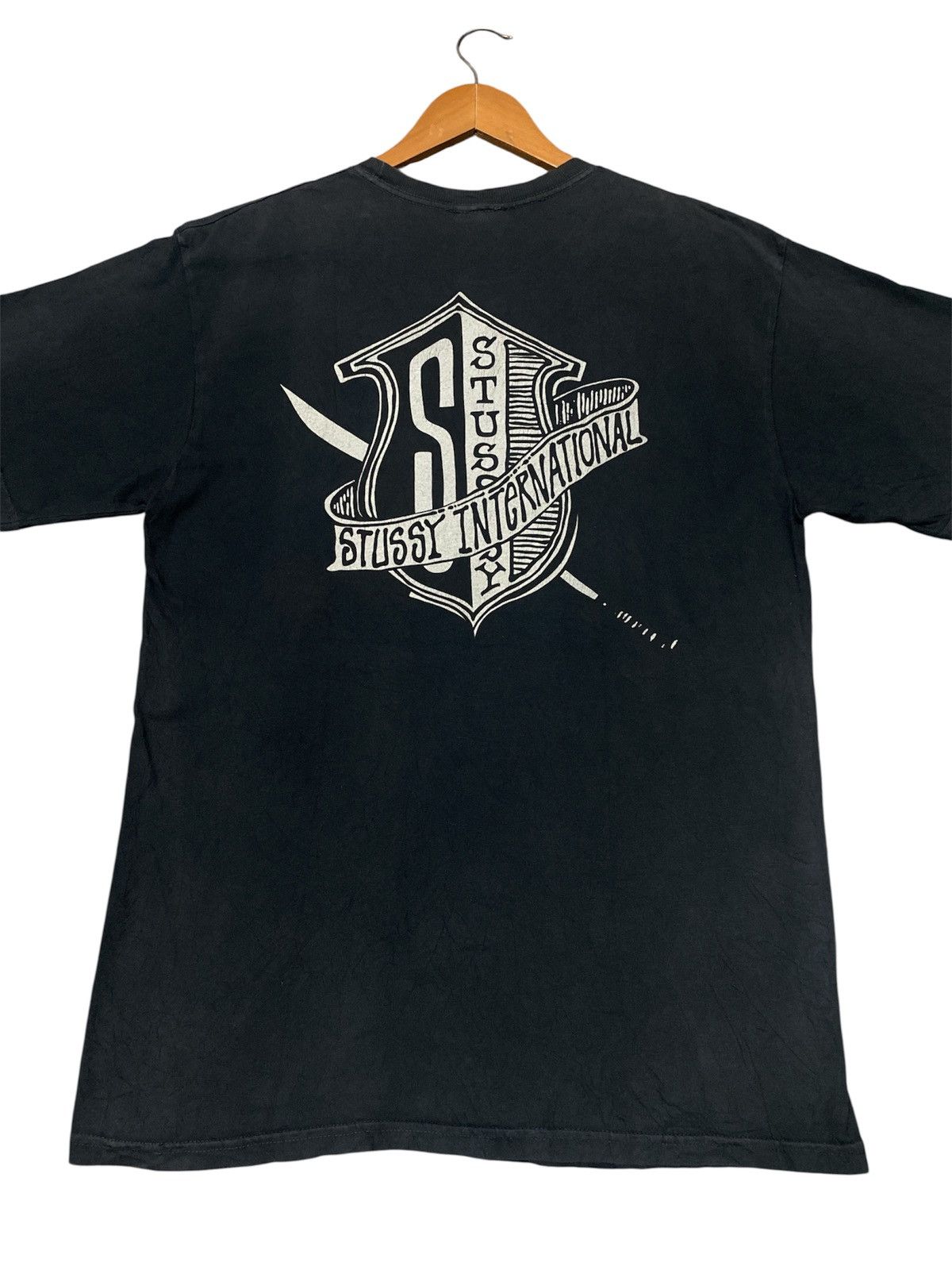 Stussy 💸BINDING OFFER💸STUSSY COAT OF ARMS PIGMENT DYED TSHIRT TEE💥 Size US M / EU 48-50 / 2 - 4 Thumbnail