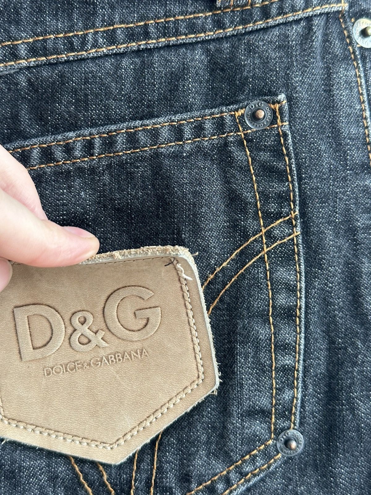Dolce & Gabbana VTG Dolce & Gabbana Denim Pockets Mini Skirt Black Size 30 Size 30" / US 8 / IT 44 - 9 Thumbnail
