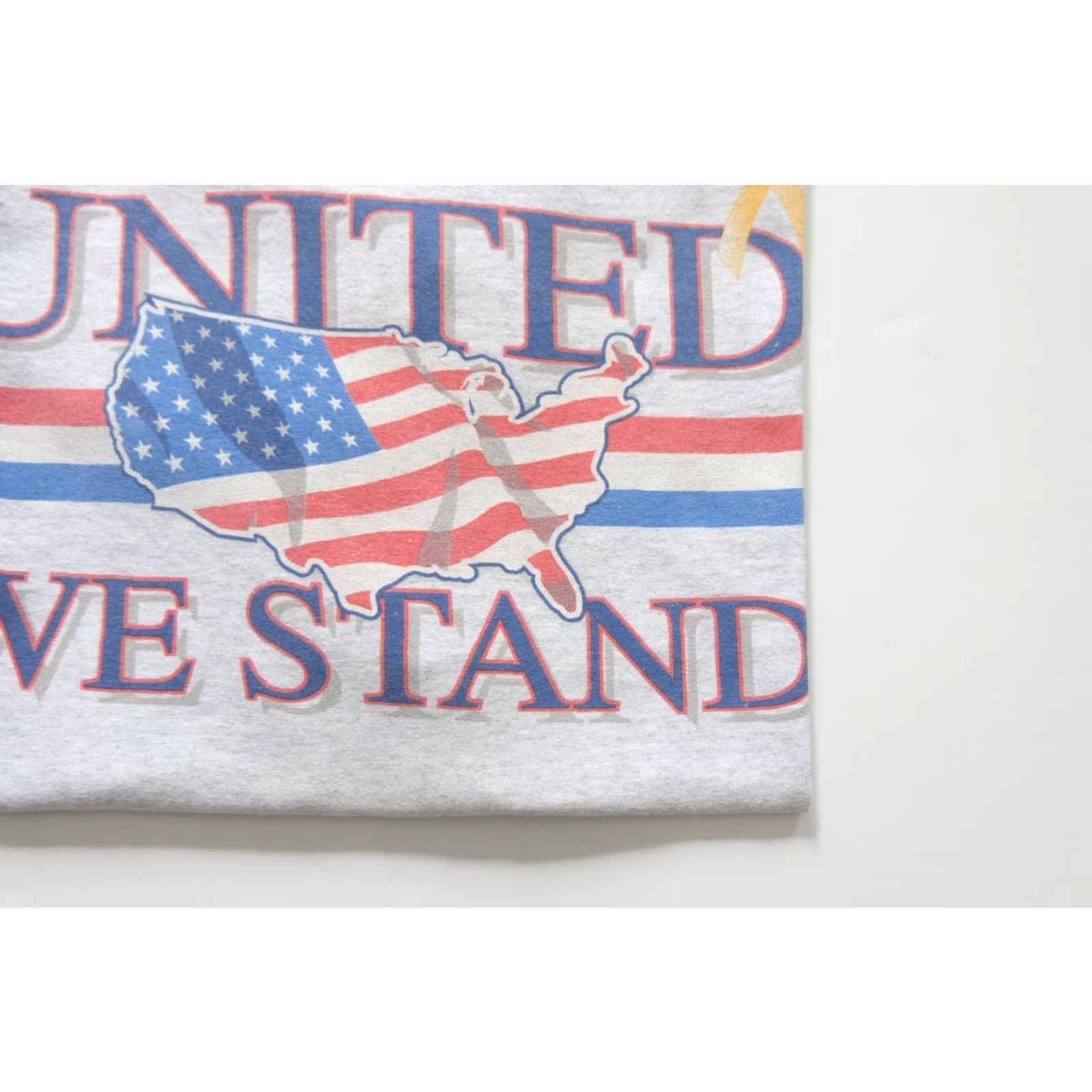 Vintage VINTAGE USA MADE VTG 90s COTTON FLAG UNITED WE STAND GRAY T SHIRT XL Mens Size US XL / EU 56 / 4 - 5 Thumbnail