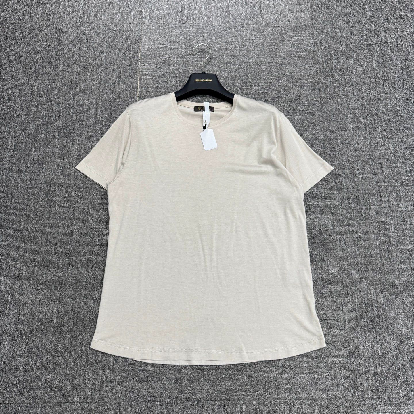 Loro Piana Loro Piana 1934 Silk Short Sleeve Shirt M Size M / US 6-8 / IT 42-44 - 1 Thumbnail