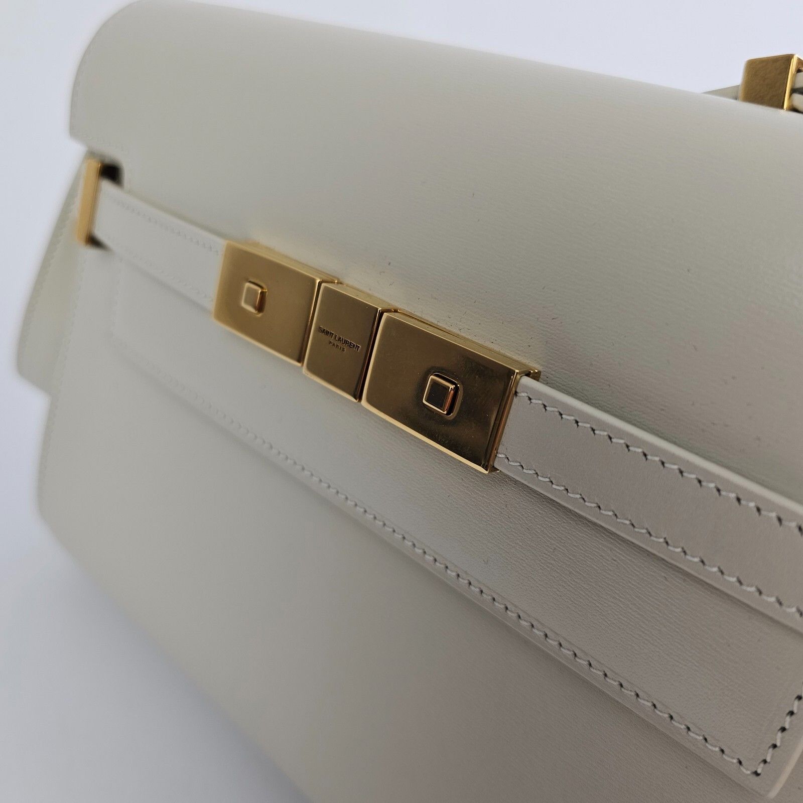 SAINT LAURENT Manhattan Box Small $3000 Blanc Vintage Leathe
