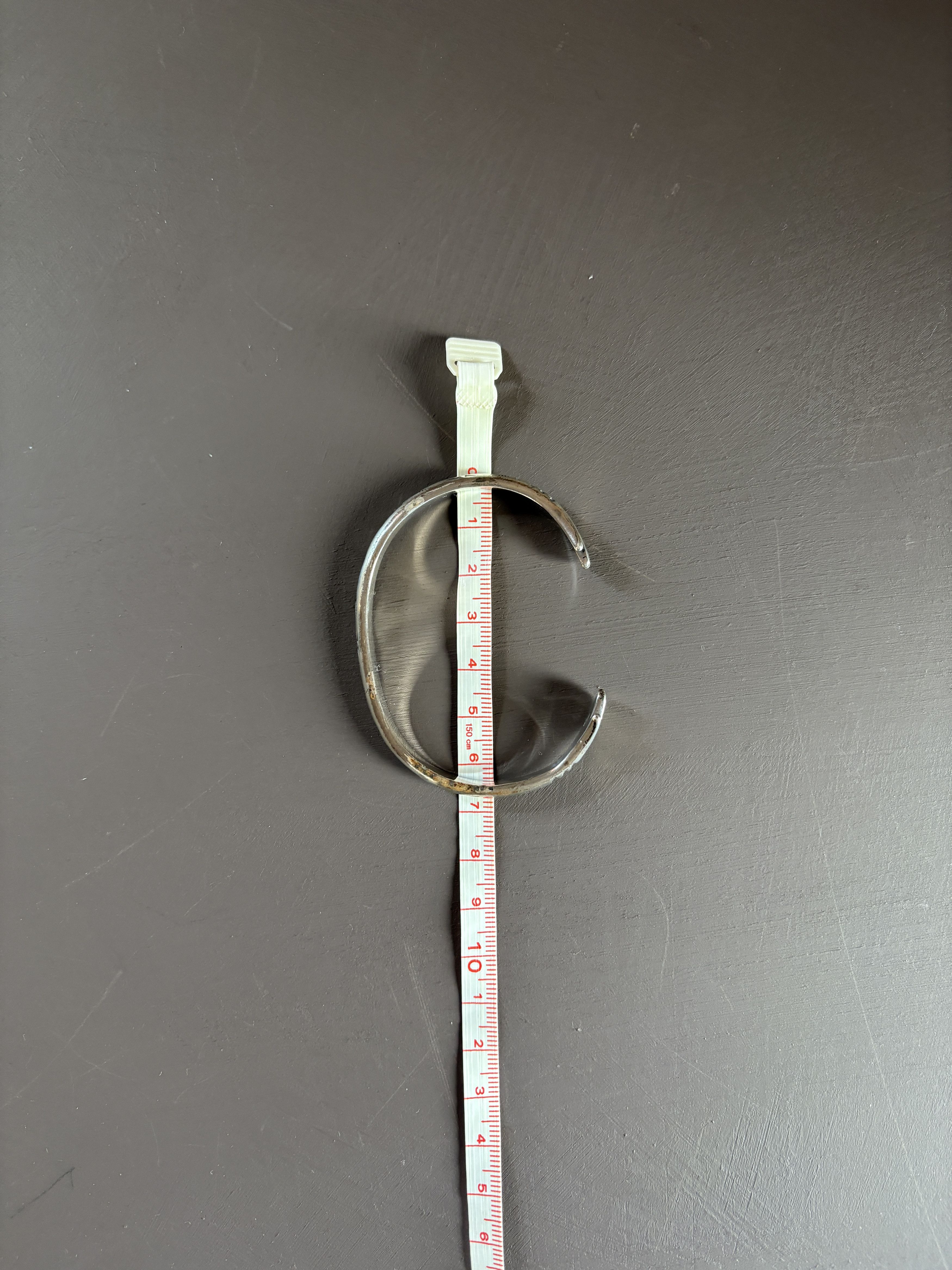 Larry Smith Larry Smith Heart Hands Bangle Size ONE SIZE - 2 Thumbnail