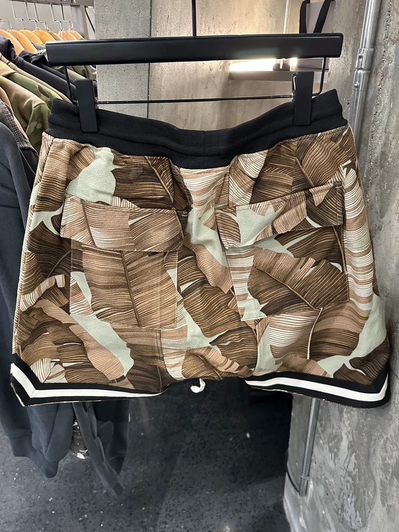 Fear of God Fear of God Co-branded floral pattern basketball shorts Size US 32 / EU 48 - 1 Thumbnail