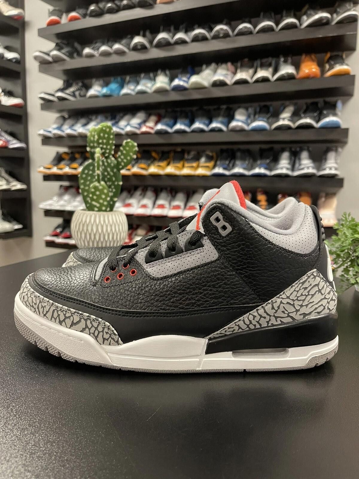 Size 10 Jordan Retro OG Mid Black Cement Very Clean!