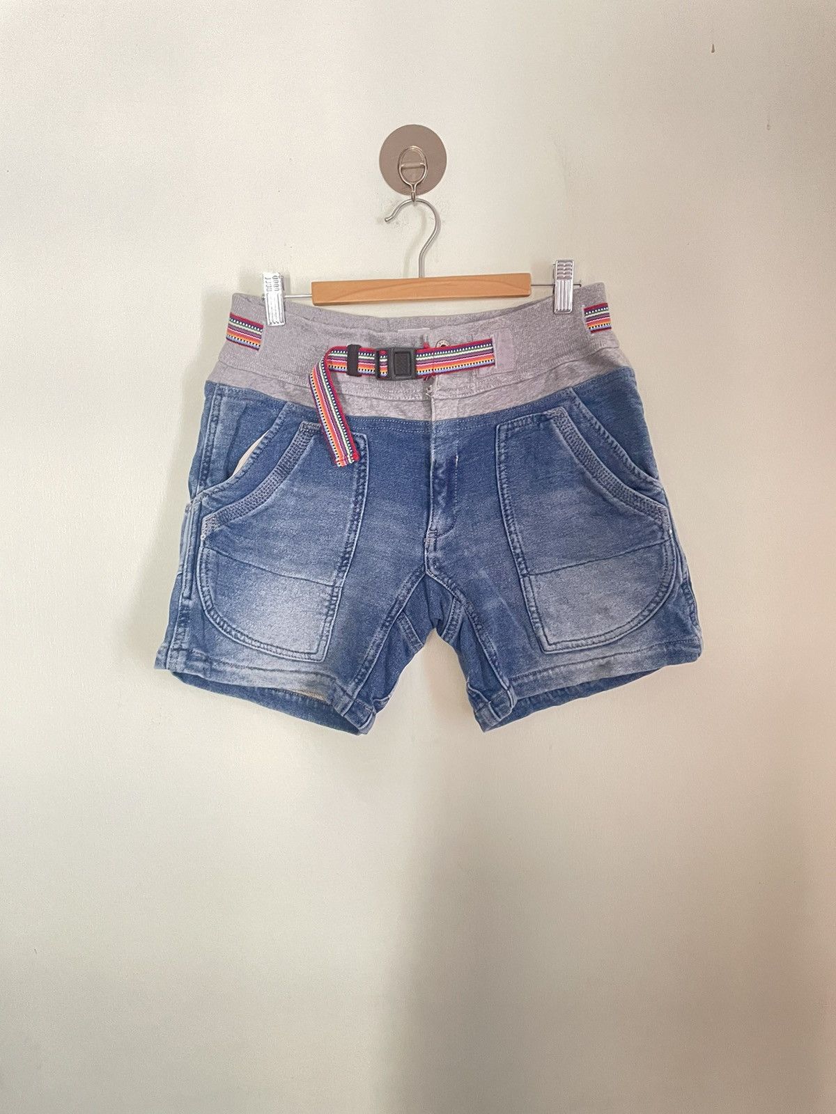 go slow caravan Go Slow Caravan Denim Shorts Size 33" - 1 Thumbnail