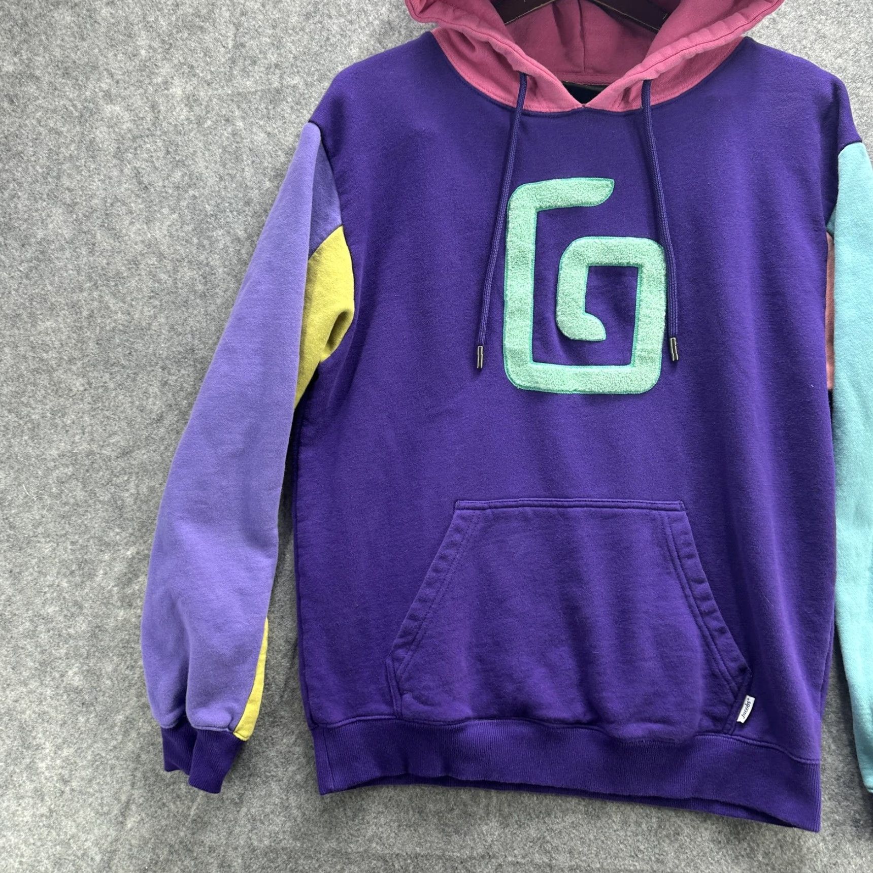 Logo 7 Karl Jacobs Hoodie Mens Medium Purple Colorblock Logo 100% Cotton Pullover Hoodie Pockets Graphic Print Multicolor 2021 Mens Size US M / EU 48-50 / 2 - 3 Thumbnail