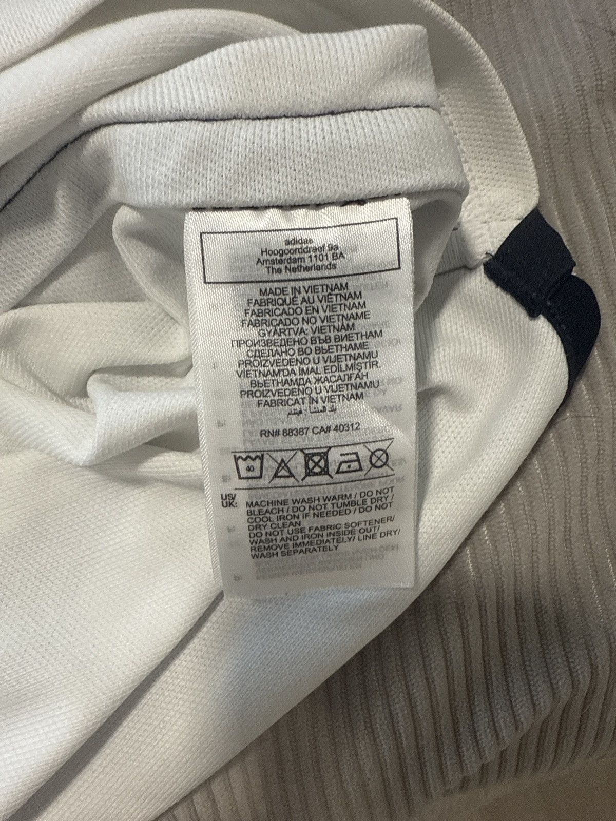 Adidas Real Madrid Jersey Size US XL / EU 56 / 4 - 7 Thumbnail