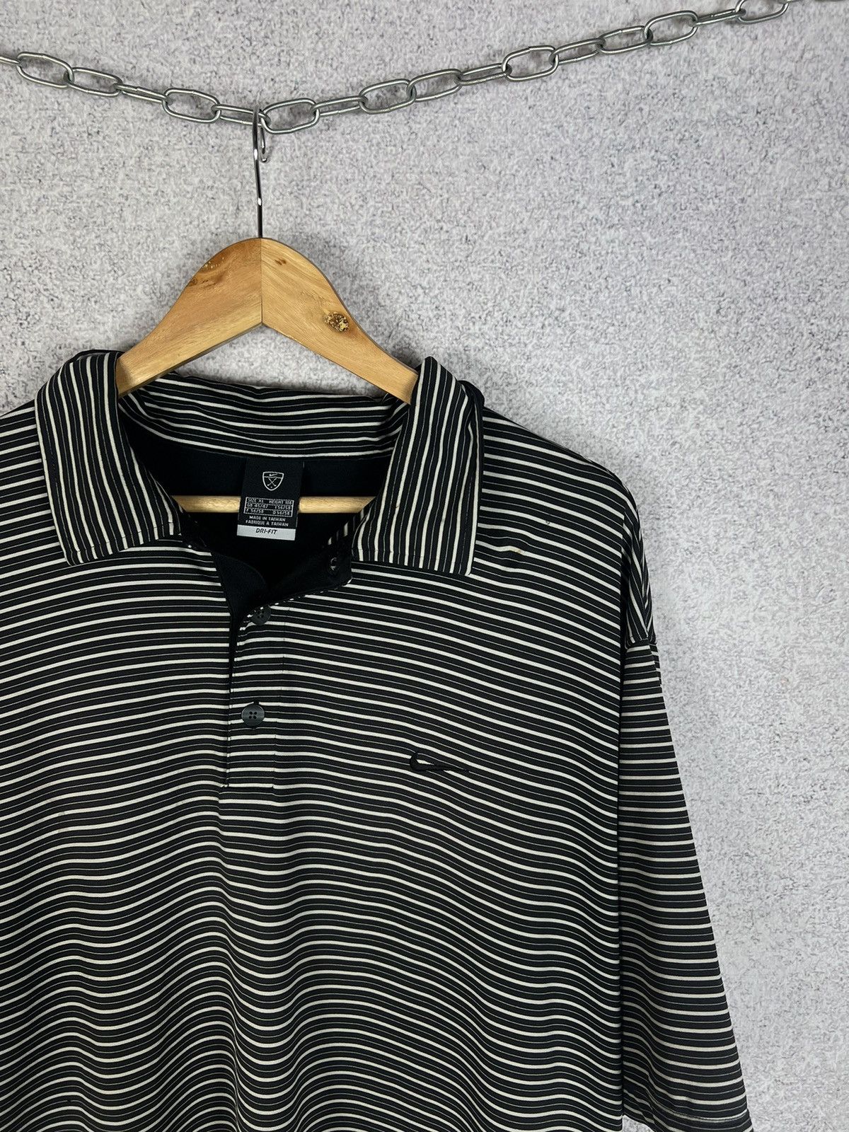 Vintage Vintage Nike Tiger Woods Golf Striped Polo Shirt Swoosh Tee Size US XL / EU 56 / 4 - 2 Thumbnail