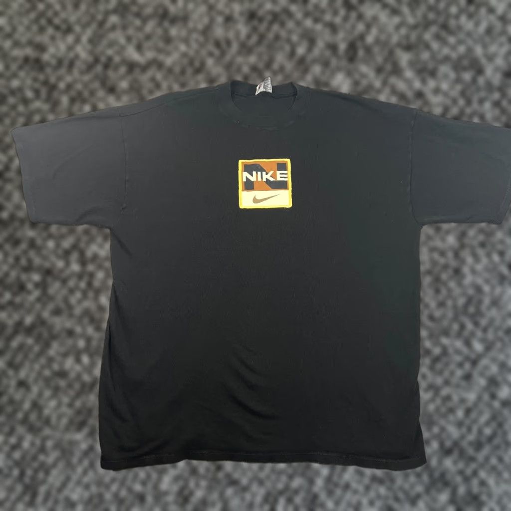 Nike VINTAGE Nike Shirt XL Black Heavy Knit 90s Swoosh Tee Mens Size US XL / EU 56 / 4 - 1 Thumbnail