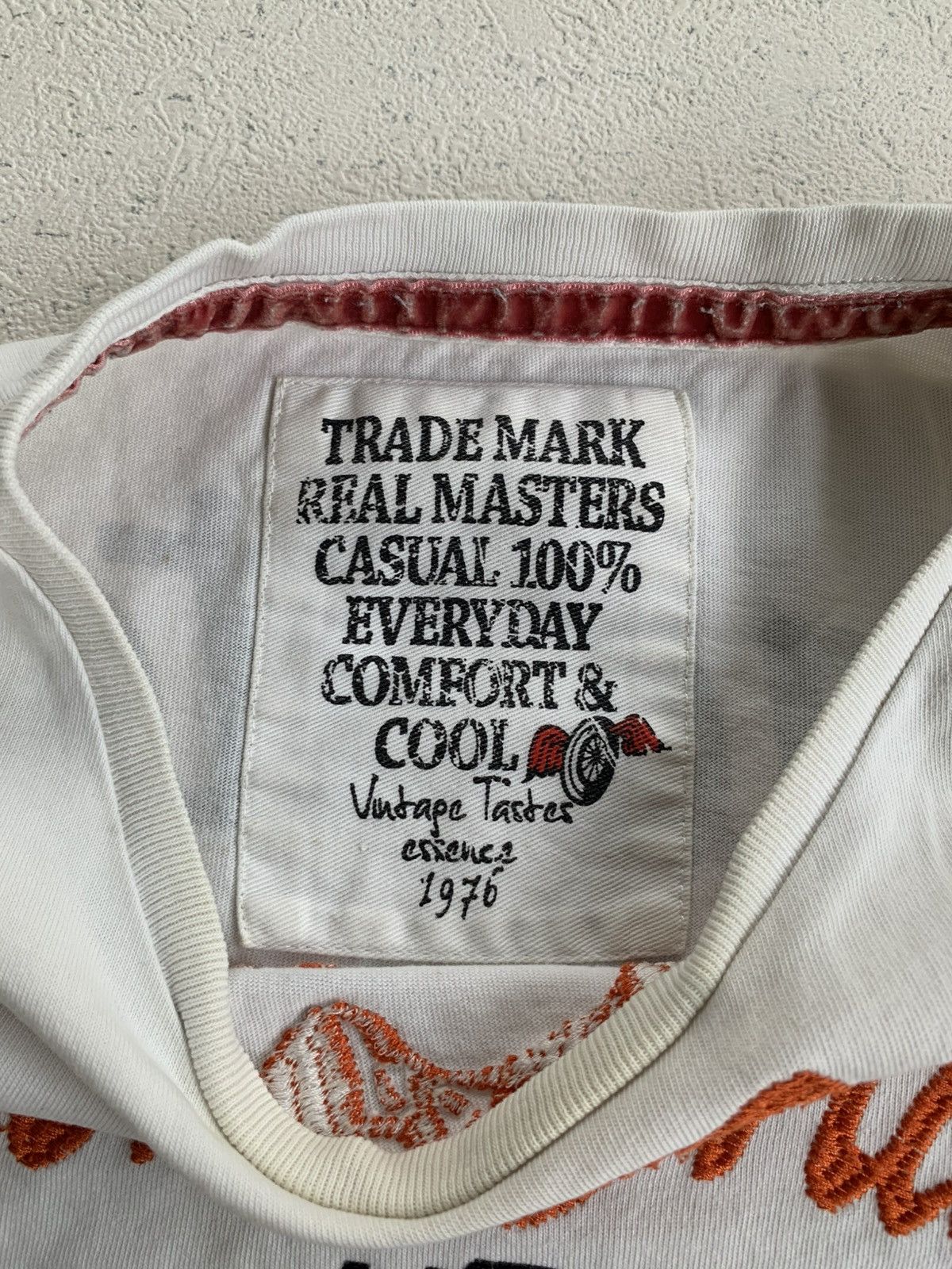 Japanese Brand Y2K Japanese Trade Mark Bone Shake Tee Size US M / EU 48-50 / 2 - 6 Thumbnail