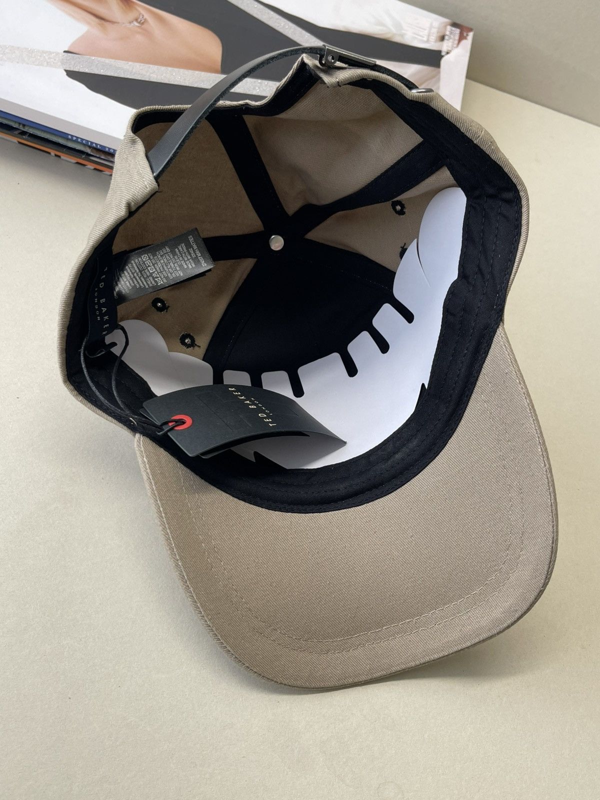 Ted Baker (new+tag) Ted Baker London khaki men hat cap leather strap Size ONE SIZE - 8 Thumbnail
