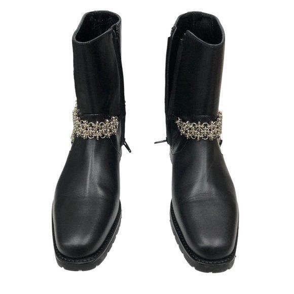 Manolo Blahnik Manolo Blahnik Black Leather Ankle Boots With Silver Chain E Size US 7.5 / IT 37.5 - 6 Thumbnail