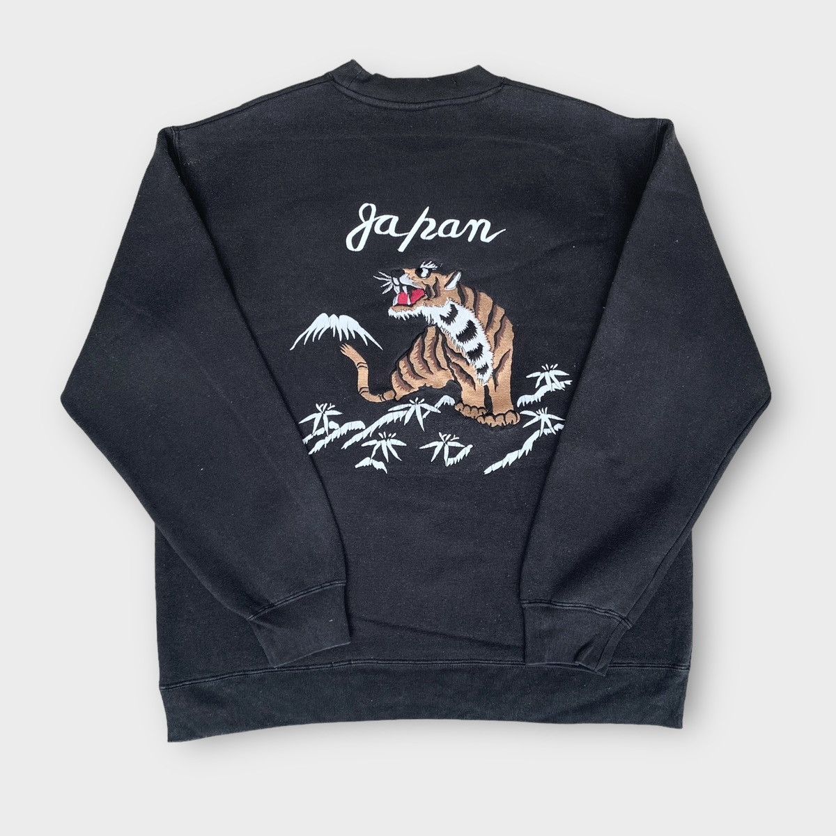 Japanese Brand Japan Dragon Embroidered Logo Sukajan Style Size US L / EU 52-54 / 3 - 1 Thumbnail
