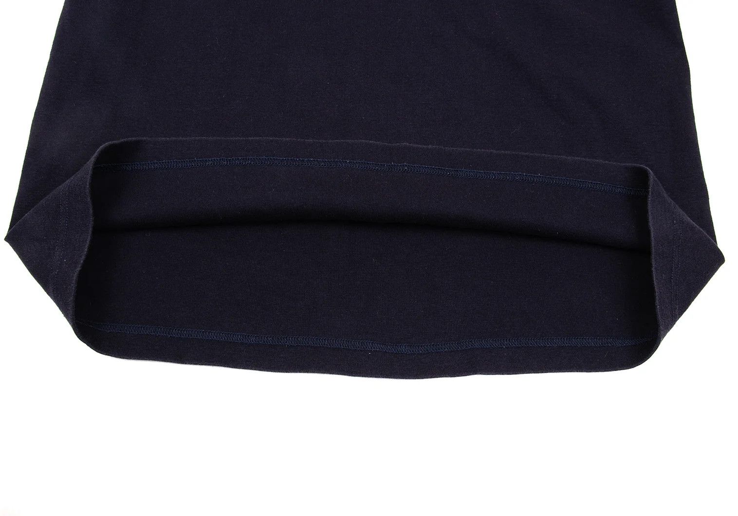 Issey Miyake Basic T-Shirt in Navy, Size L Size US L / EU 52-54 / 3 - 9 Thumbnail