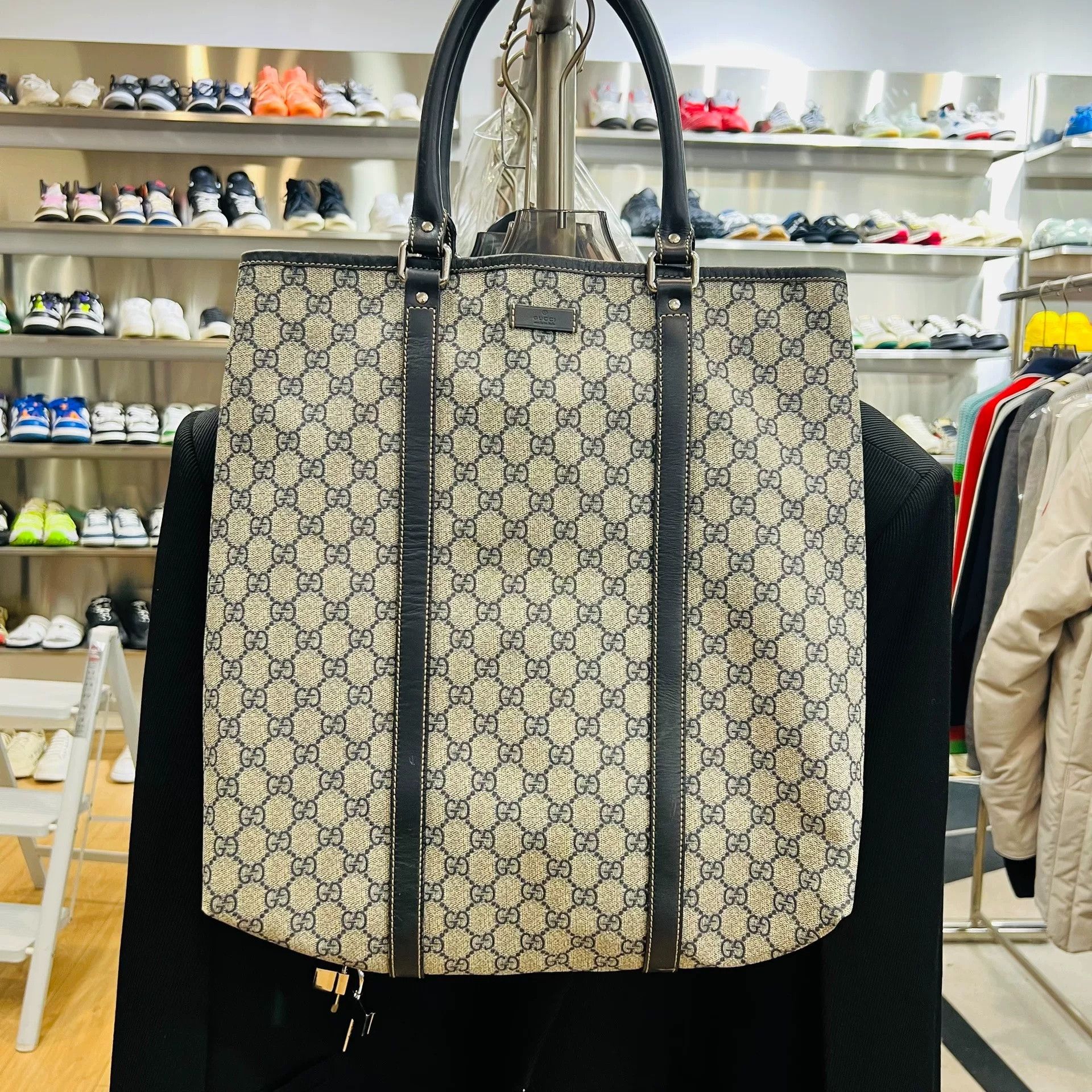 Gucci Gucci GG Monogram Tote Handbag Size ONE SIZE - 1 Thumbnail