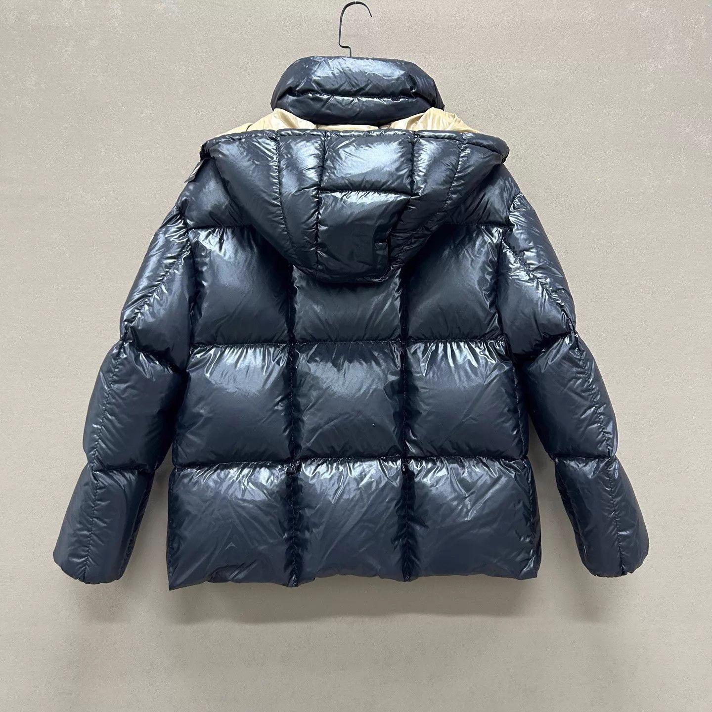Moncler Moncler Parana Logo Shiny Hooded B&G Down Jacket 2 Size XS / US 0-2 / IT 36-38 - 2 Thumbnail