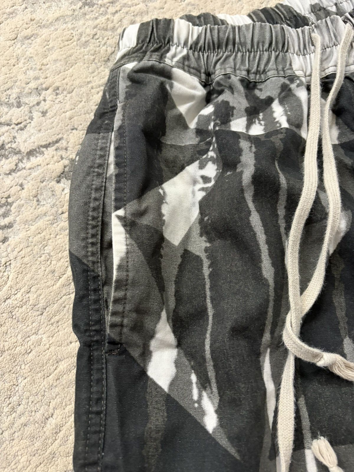 Rick Owens Drkshdw FW16 Vomit Camo Pod Shorts Size US 29 - 5 Thumbnail