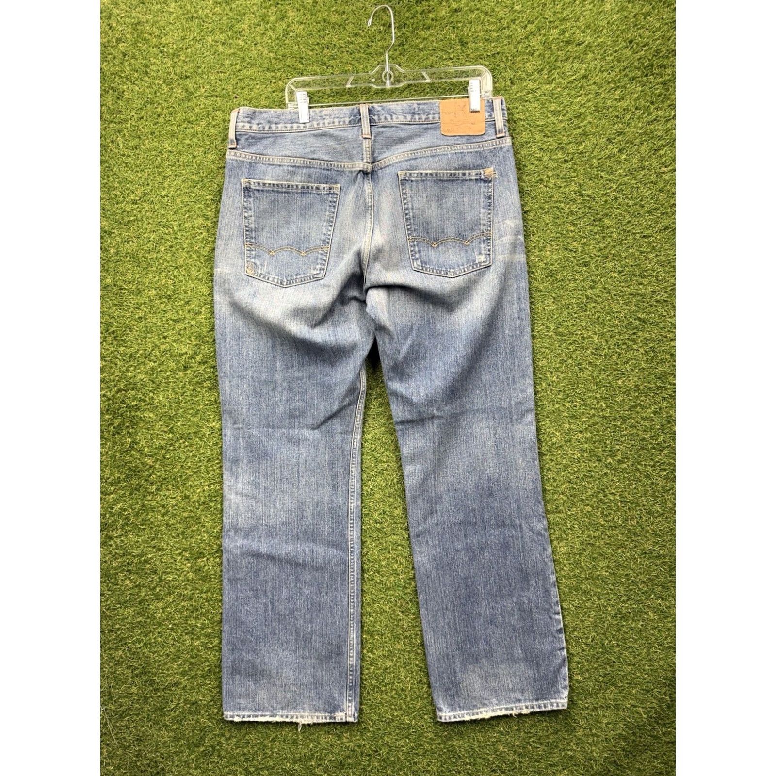 American Eagle Outfitters VINTAGE American Eagle Jeans Mens 36x32 Medium Wash Denim Low Rise Straight Y2K Size US 36 / EU 52 - 2 Thumbnail