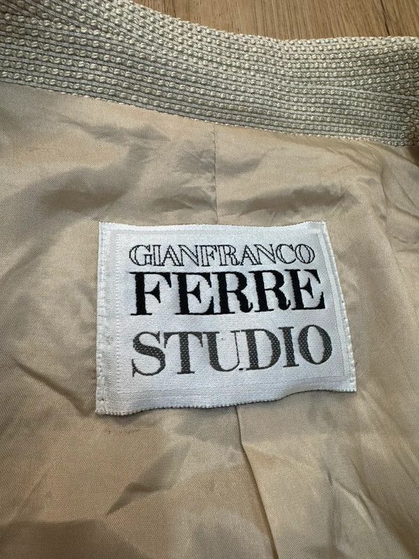 Gianfranco Ferre Gianfranco Ferre Studio Vintage 90s Italy Viscose Blazer L Size L / US 10 / IT 46 - 11 Thumbnail