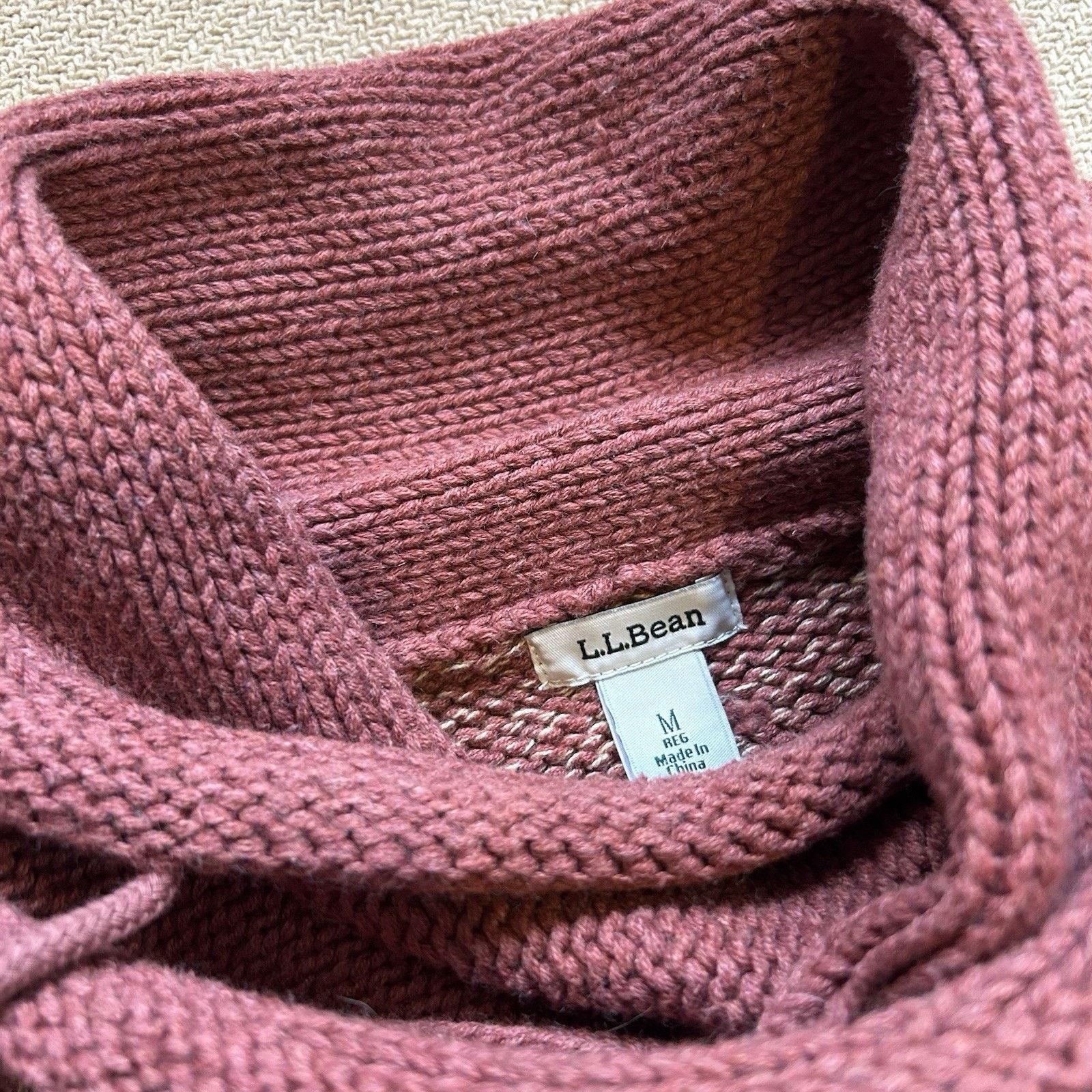 L.L. Bean Funnelneck Cable Knit Fisherman Kangaroo Pocket Sweater Size M / US 6-8 / IT 42-44 - 3 Thumbnail