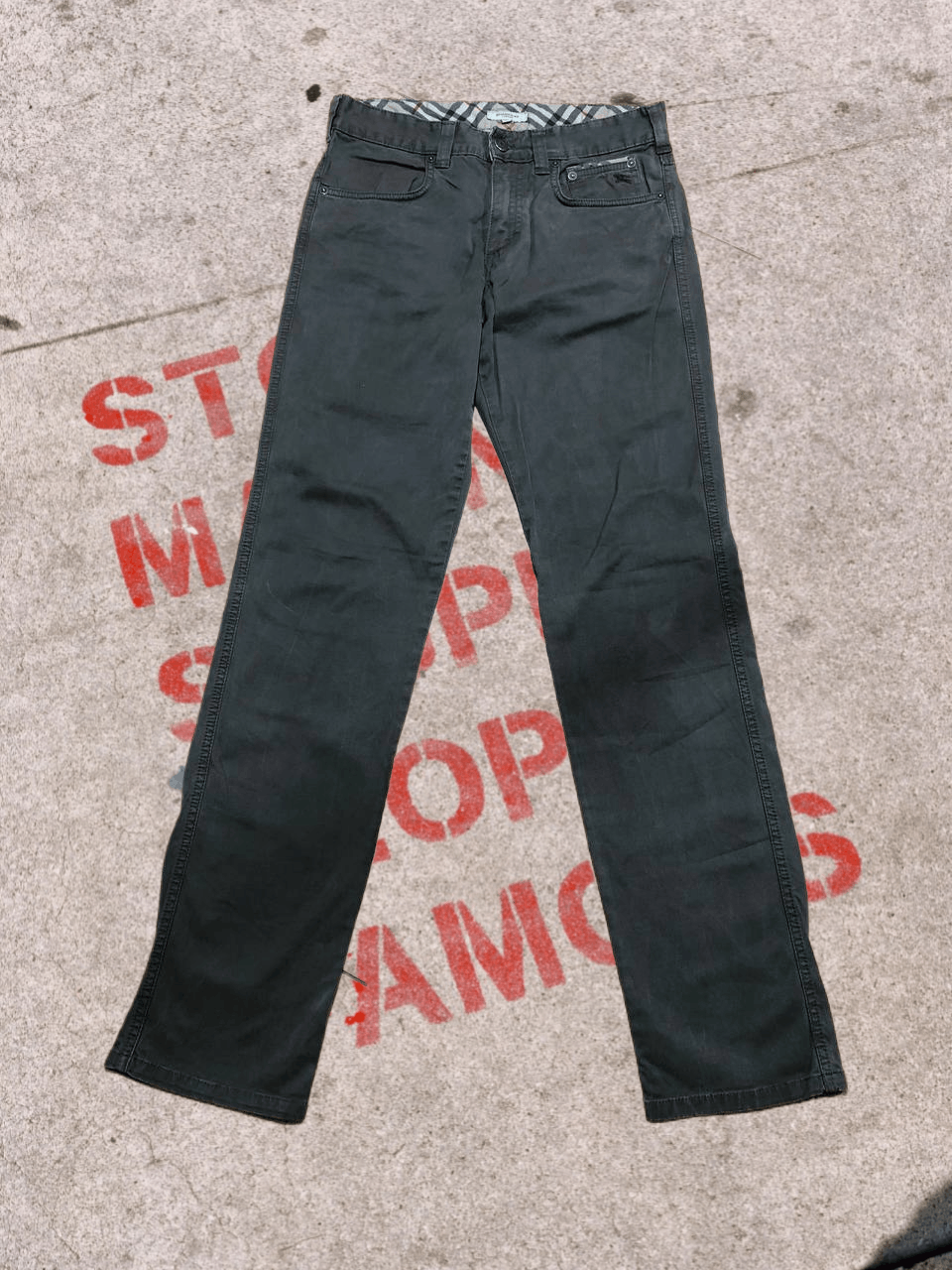 Burberry Vintage Burberry Distressed Jeans Size US 30 / EU 46 - 1 Thumbnail