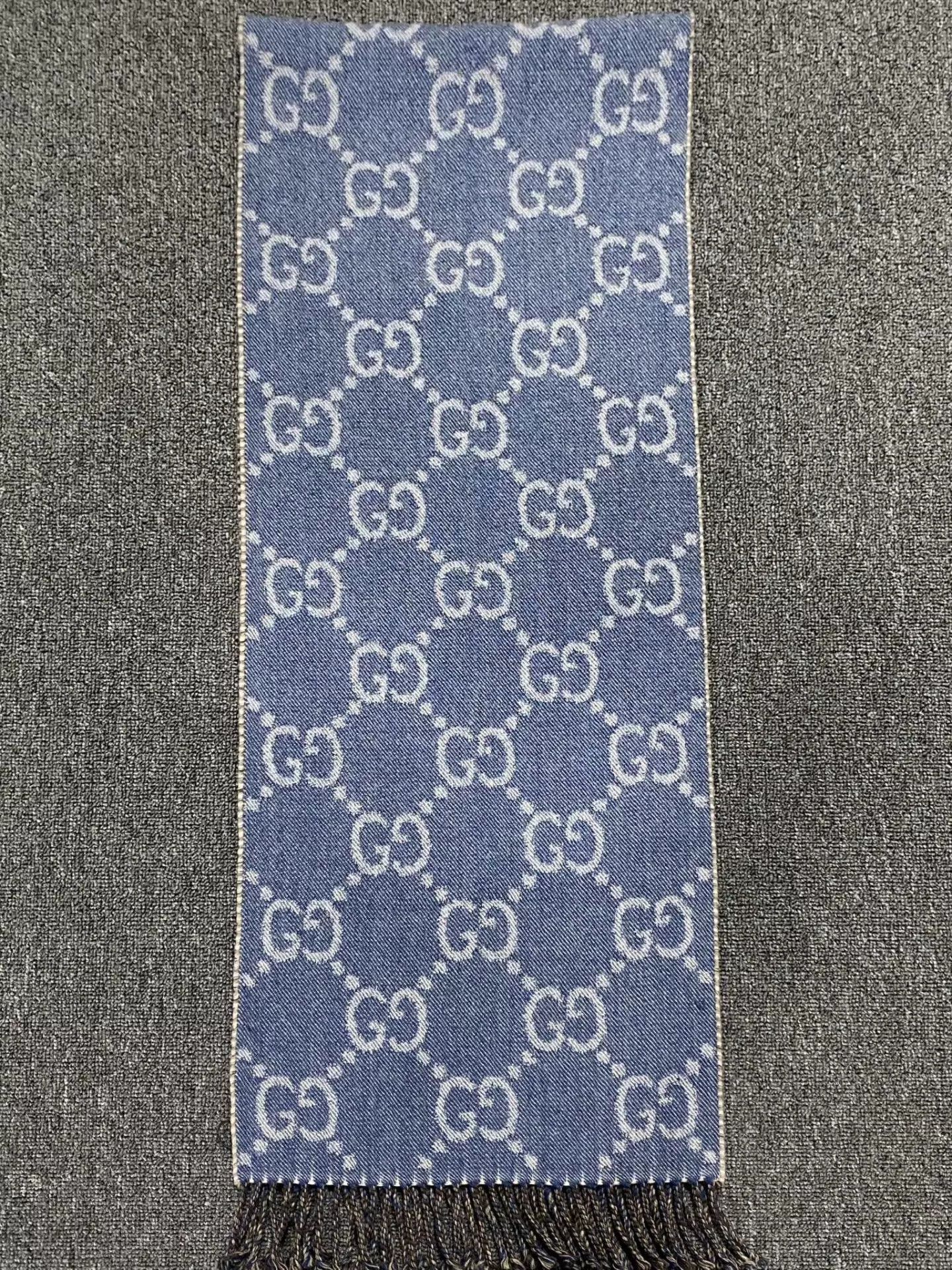 Gucci Gucci all over print blue brown wool scarf Size ONE SIZE - 1 Thumbnail