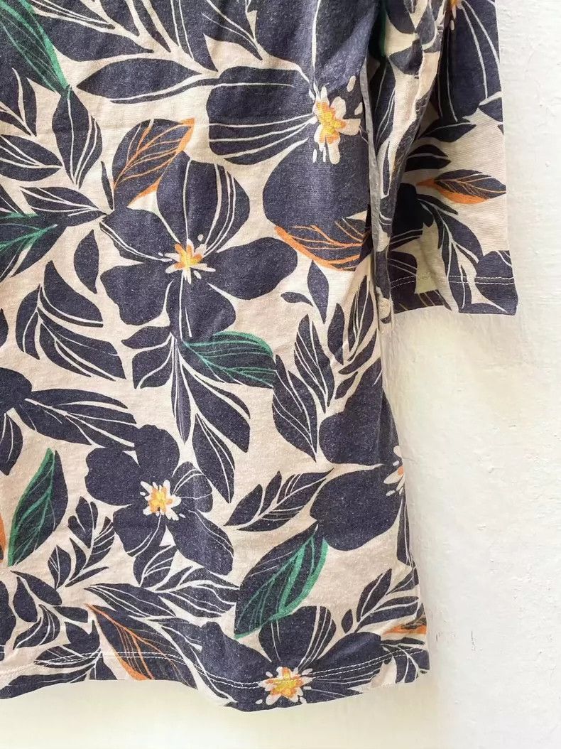 Vivienne Westwood Vivienne Westwood Hibiscus mid-sleeve T-shirt Size M / US 6-8 / IT 42-44 - 8 Thumbnail