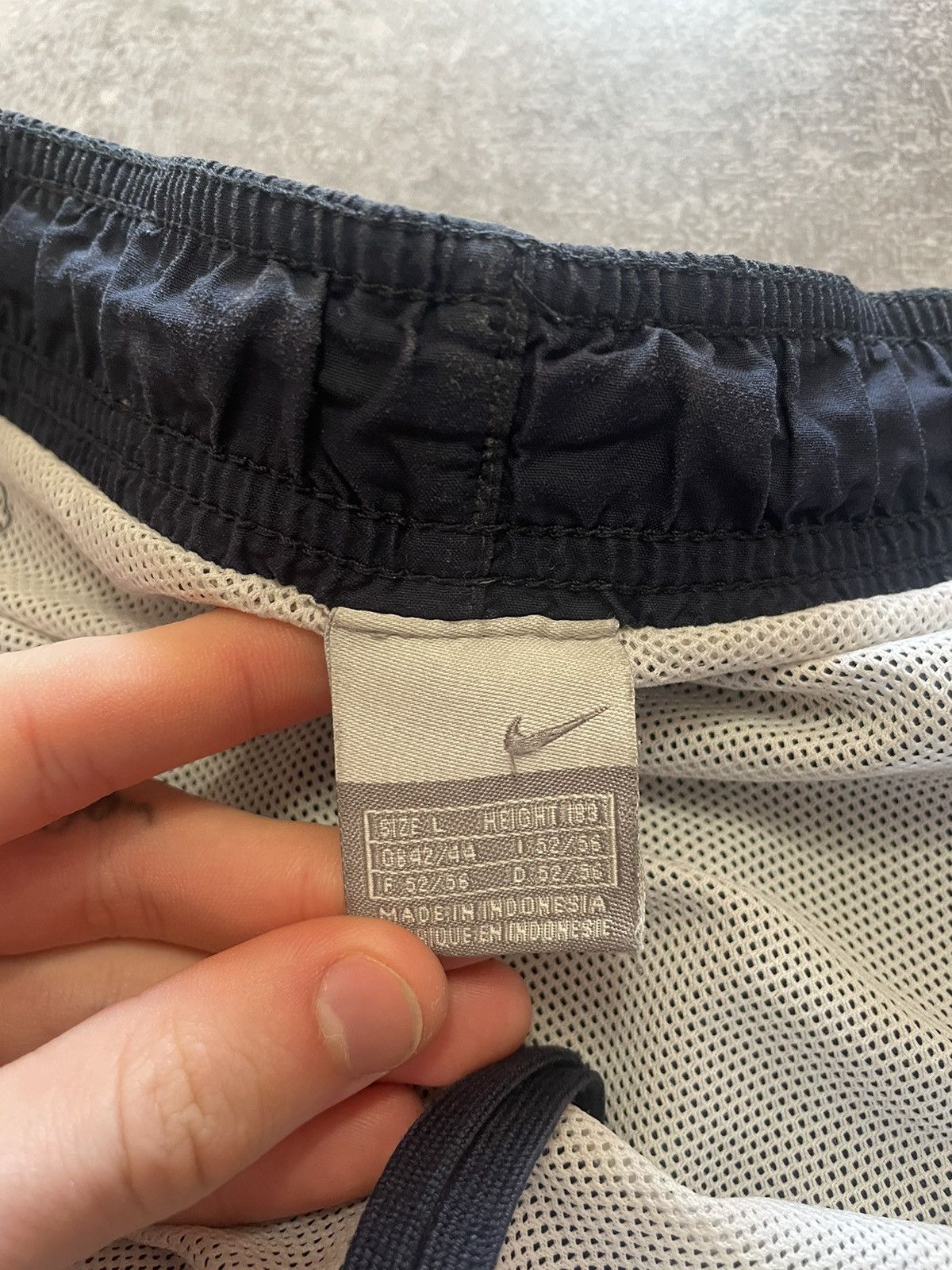 Nike × Vintage Vintage Nike Shorts Small Swoosh Logo Y2K Size L Size US 34 / EU 50 - 5 Thumbnail
