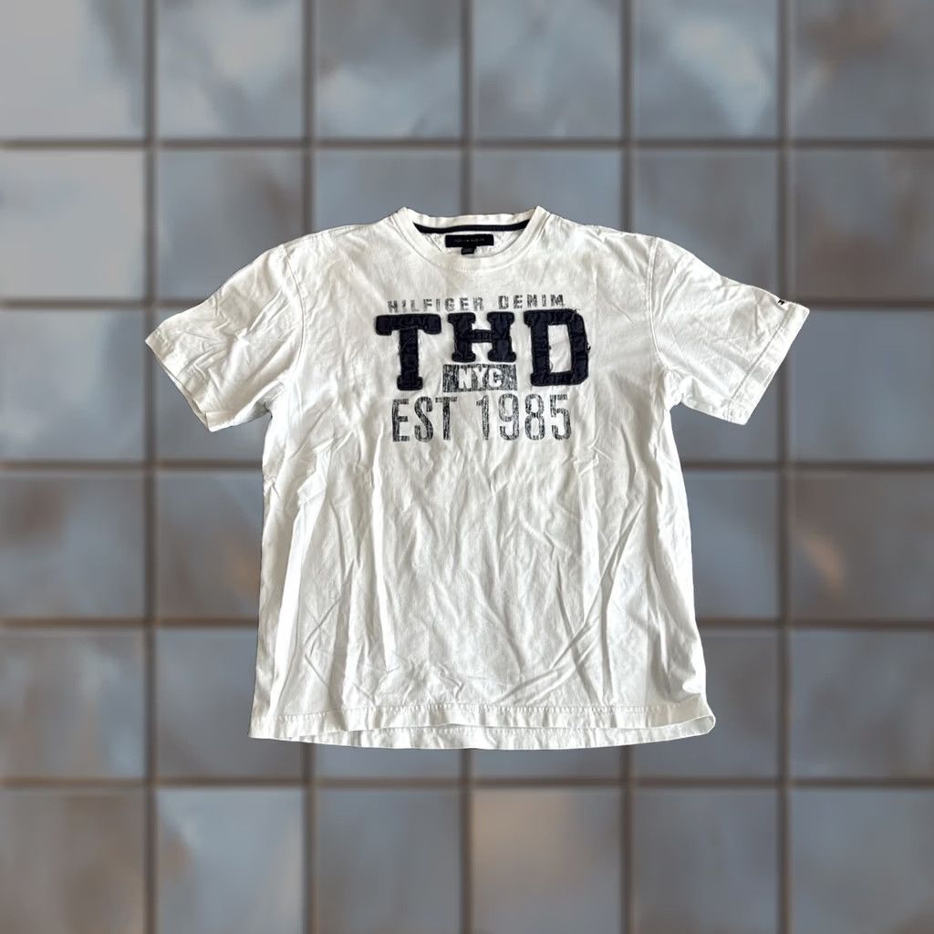 Tommy Hilfiger Tommy Hilfiger Shirt Mens L White Men Size Denim NYC Short Sleeve Graphic Size US L / EU 52-54 / 3 - 1 Thumbnail