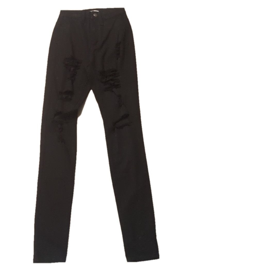 Fashion Nova Fashion nova black distressed blanched jeans size 1 (25) Size 25" / US 0 / IT 36 - 1 Thumbnail