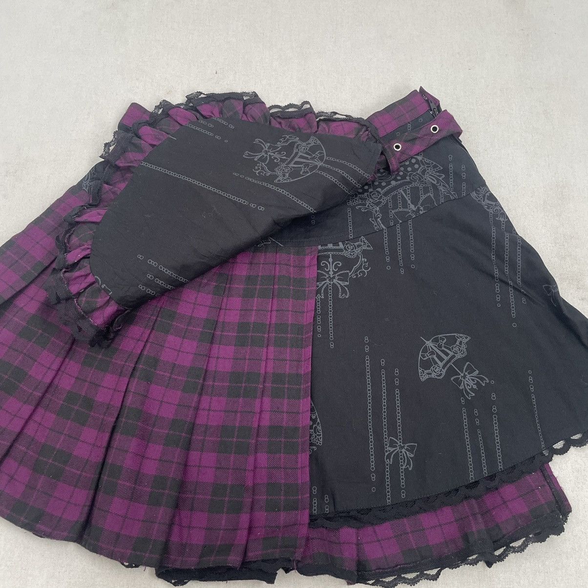 If Six Was Nine Blood Storm Mini Skirt With Removeable Pocket Punk Style Size 27" / US 4 / IT 40 - 8 Thumbnail