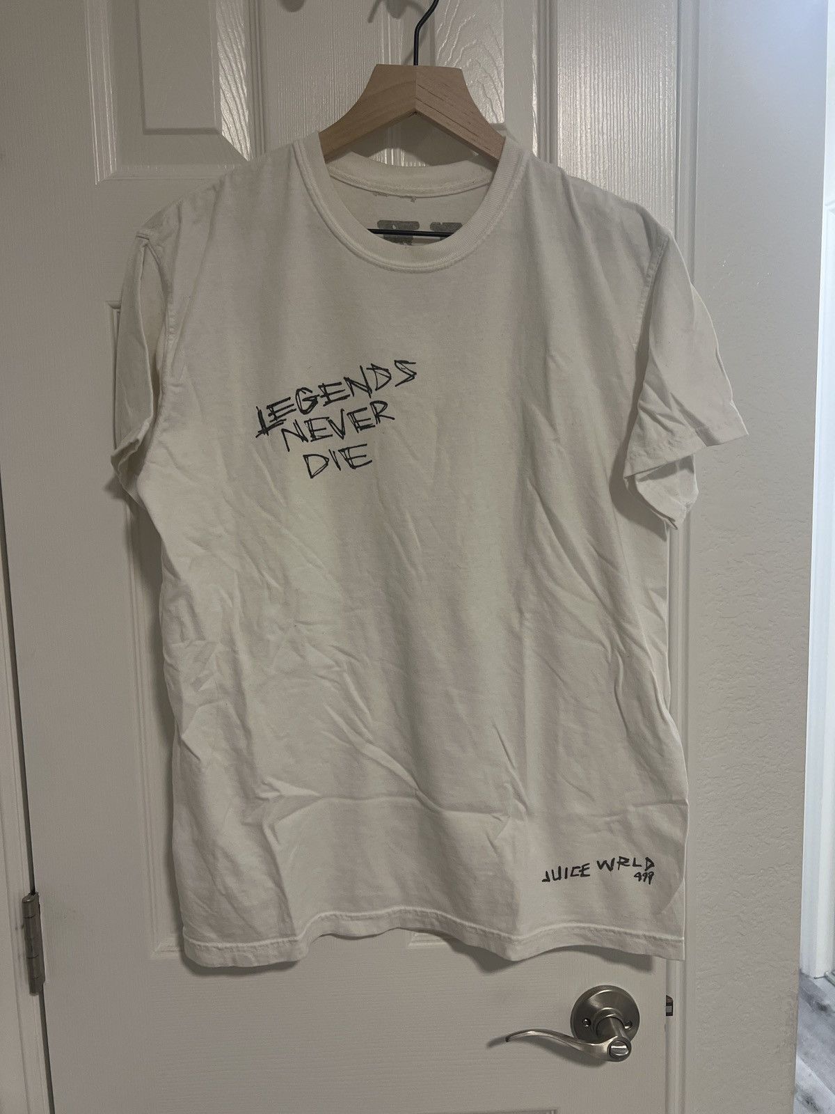 Vlone Juice Wrld VLONE tee Legends never die Size US M / EU 48-50 / 2 - 5 Thumbnail
