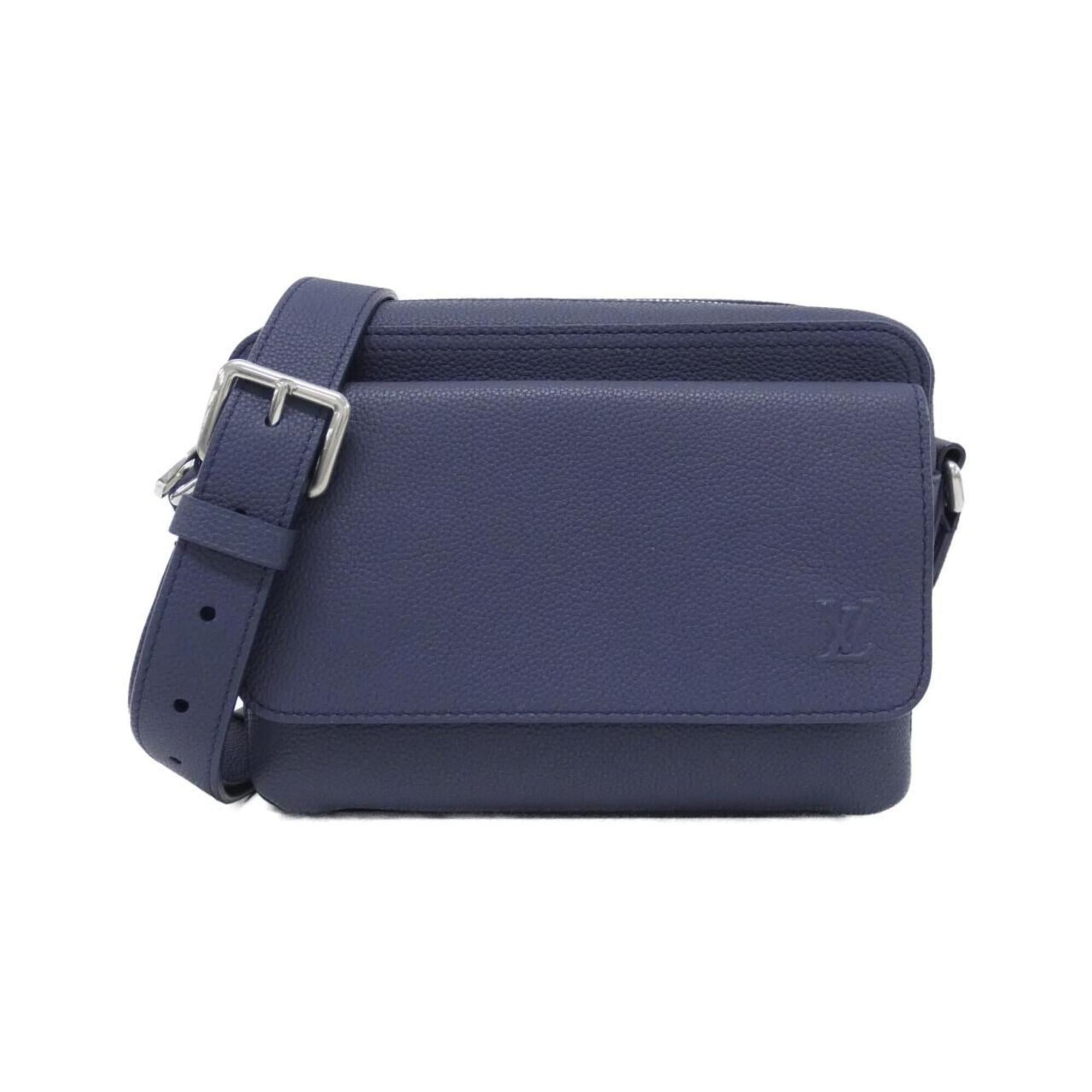Louis Vuitton Lv Aerogram Boarding Messenger M15260 Shoulder Bag in Blue, Women's