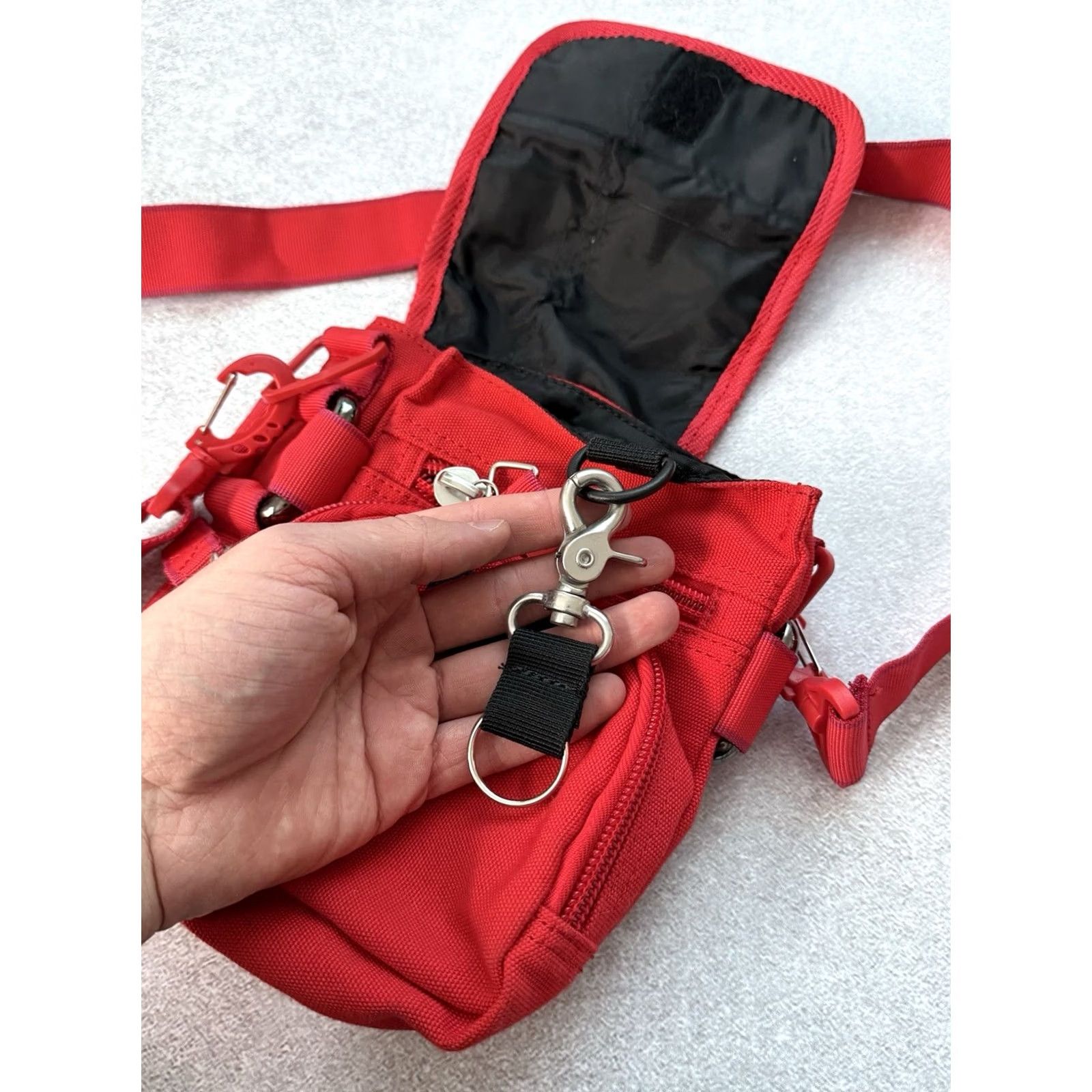 Diesel VINTAGE Diesel Red Messenger Bag Y2K Men’s Shoulders Bag Unisex Size ONE SIZE - 7 Thumbnail