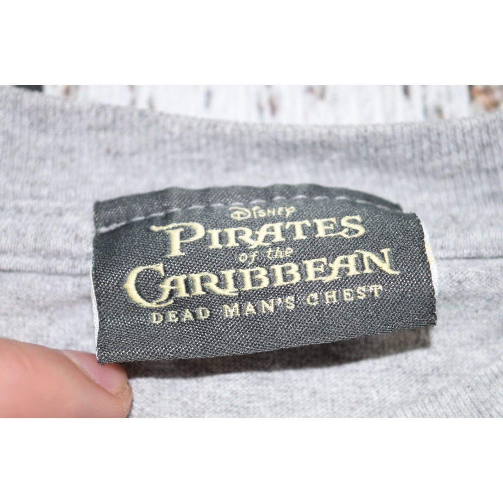 Disney VINTAGE Disney Pirates of the Caribbean Dead Man's Chest T-Shirt Men XL Gray Movie Logo Shirt Size US XL / EU 56 / 4 - 4 Thumbnail