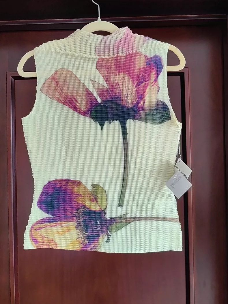 Issey Miyake Issey Miyake size:2 Light yellow fish-scale bubble high-ne Size S / US 4 / IT 40 - 1 Thumbnail