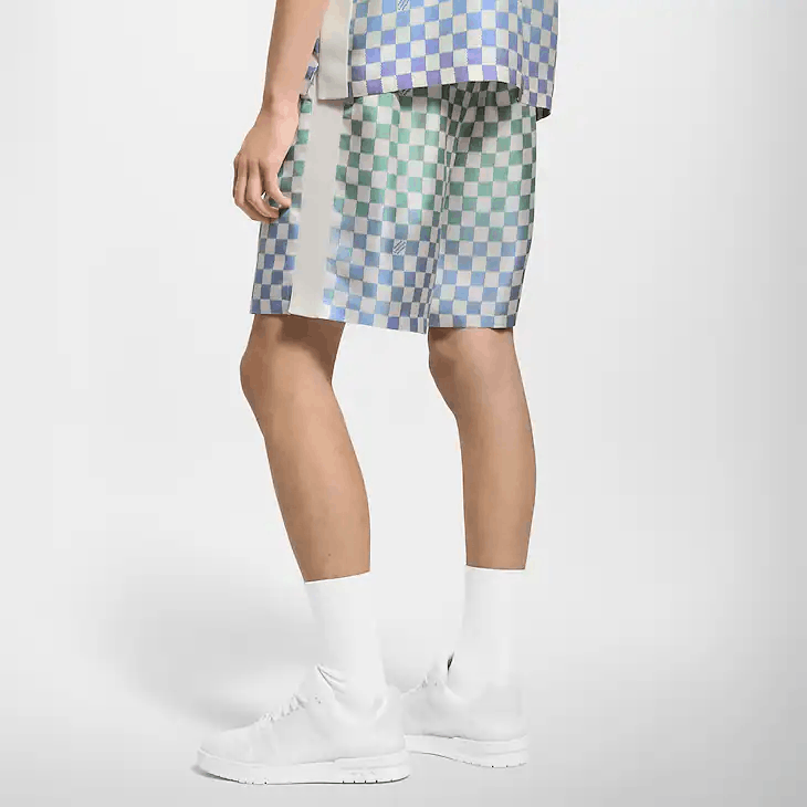 Louis Vuitton Damier Gradient Printed Silk Shorts Size US 30 / EU 46 - 3 Thumbnail
