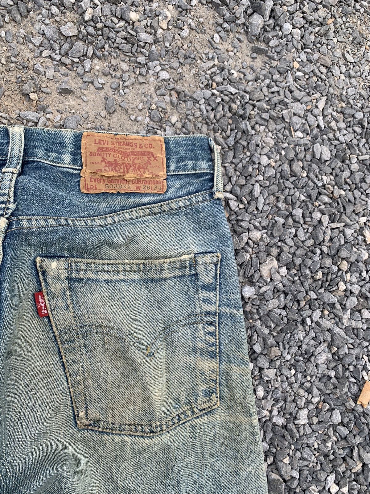 Levi's VINTAGE LEVIS 503BXX SELVEDGE BUTTON FLY DISTRESSED DENIM Size US 28 / EU 44 - 16 Thumbnail