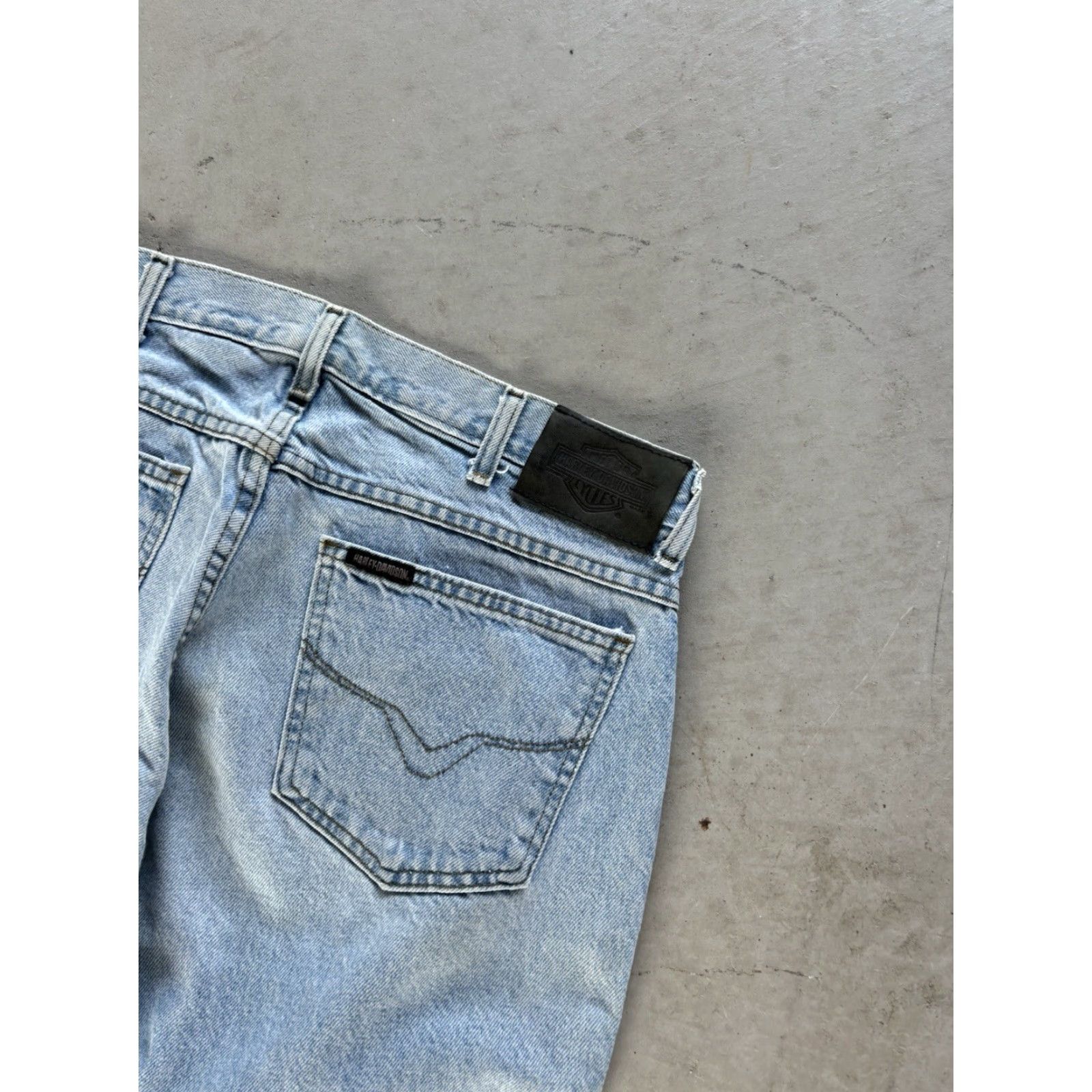 Harley Davidson VINTAGE Harley-Davidson Jeans Denim 36x30 Light Wash Straight 90s Mens Blue Cotton Regular Jeans Size US 36 / EU 52 - 2 Thumbnail