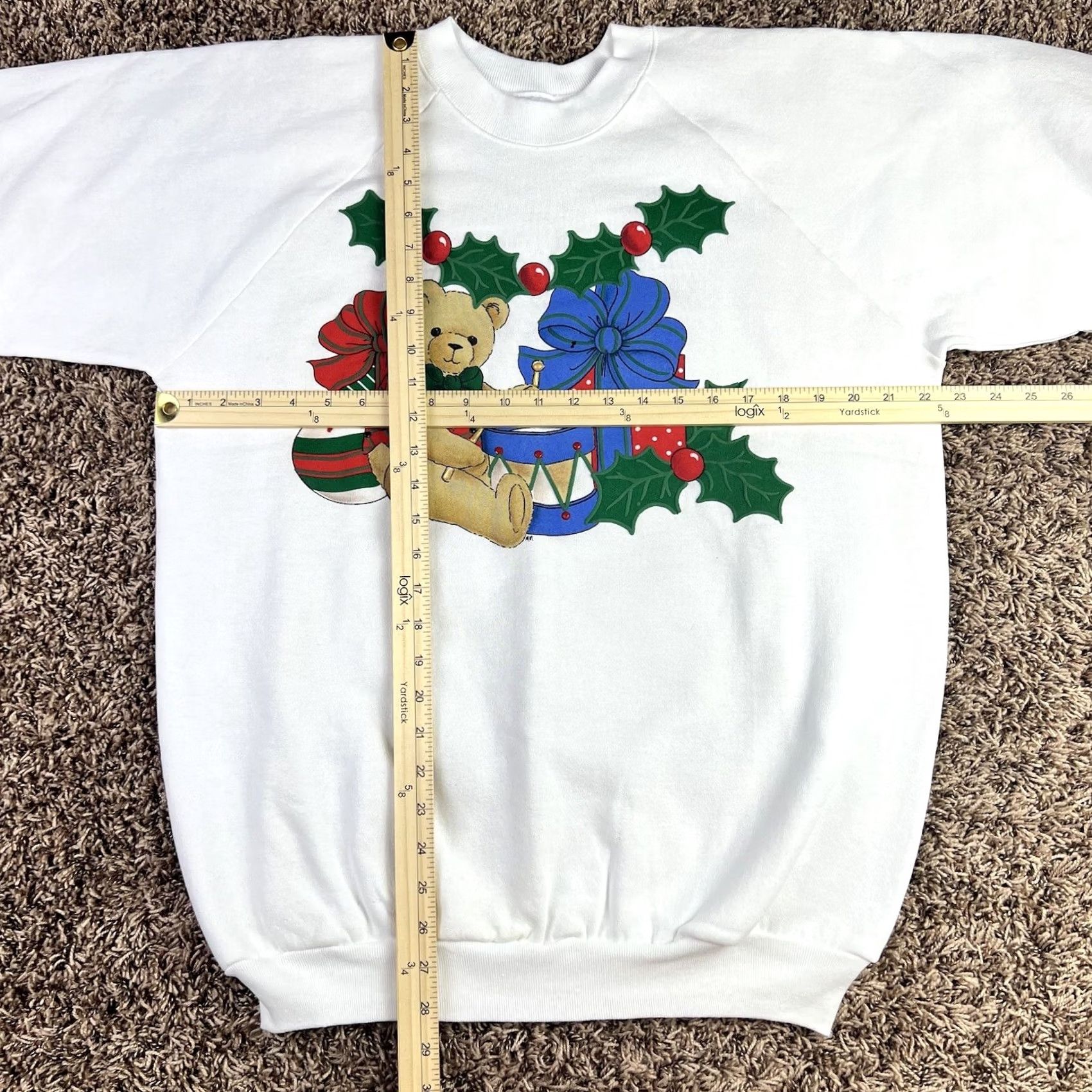 Fruit Of The Loom VINTAGE Christmas Bear Raglan Crewneck Sweatshirt XL Puff Print Made in USA Mens Sweatshirt Size US XL / EU 56 / 4 - 6 Thumbnail