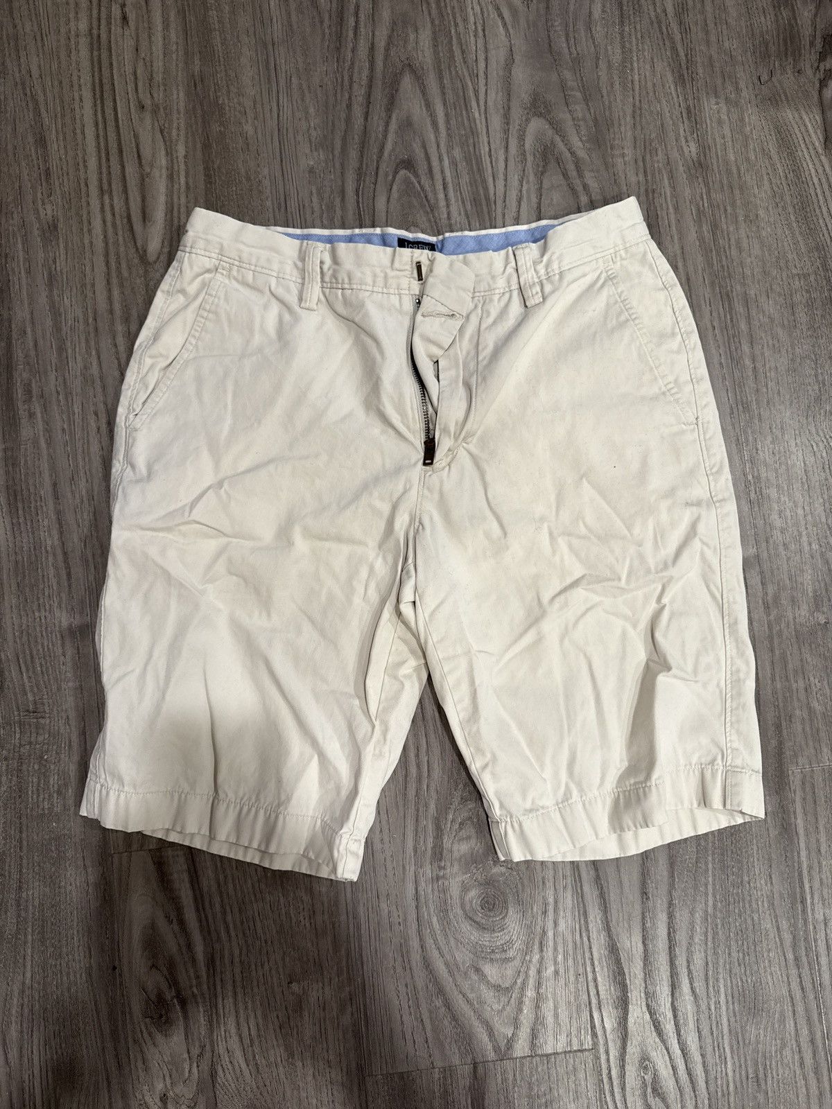 J.Crew J.Crew Shorts White Size 29 Size US 29 - 1 Thumbnail