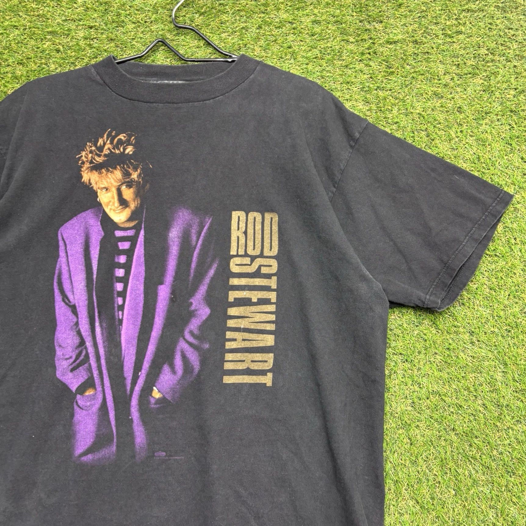 Hanes Vintage Hanes Ultraweight T-Shirt Men XL Rod Stewart Tour 90s USA Black Cotton Solid Short Sleeve Crew Neck 100% Cotton Size US XL / EU 56 / 4 - 2 Thumbnail