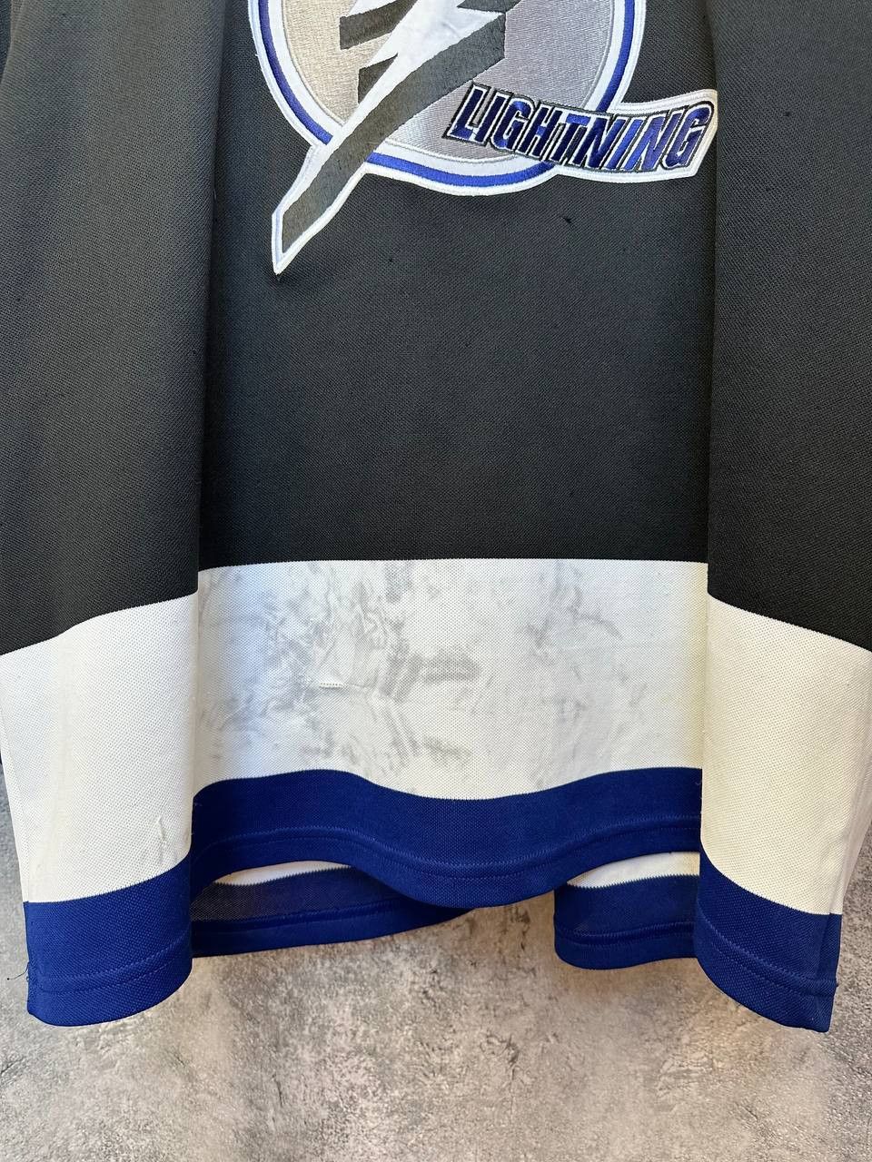 Ccm Vintage CCM NHL Tampa Bay Lightning Jersey Made in Canada Size US XL / EU 56 / 4 - 8 Thumbnail