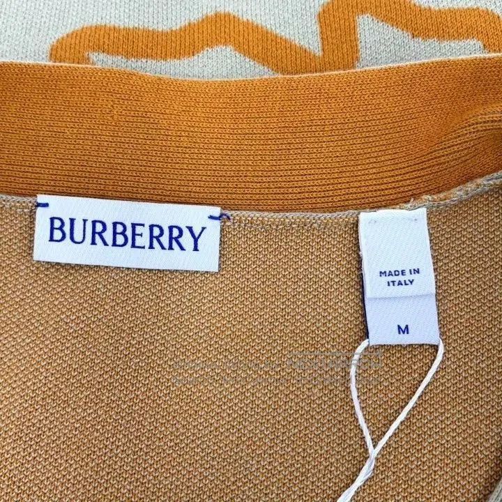 Burberry Burberry 2024 Light Green Horse Motif Cotton Sweater. Size US M / EU 48-50 / 2 - 5 Thumbnail