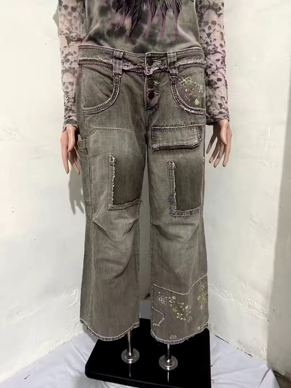 Marithe + Francois Girbaud Rare!!! Marithe Francois Girbaud Distressed Cropped Pants Size 28" / US 6 / IT 42 - 1 Thumbnail
