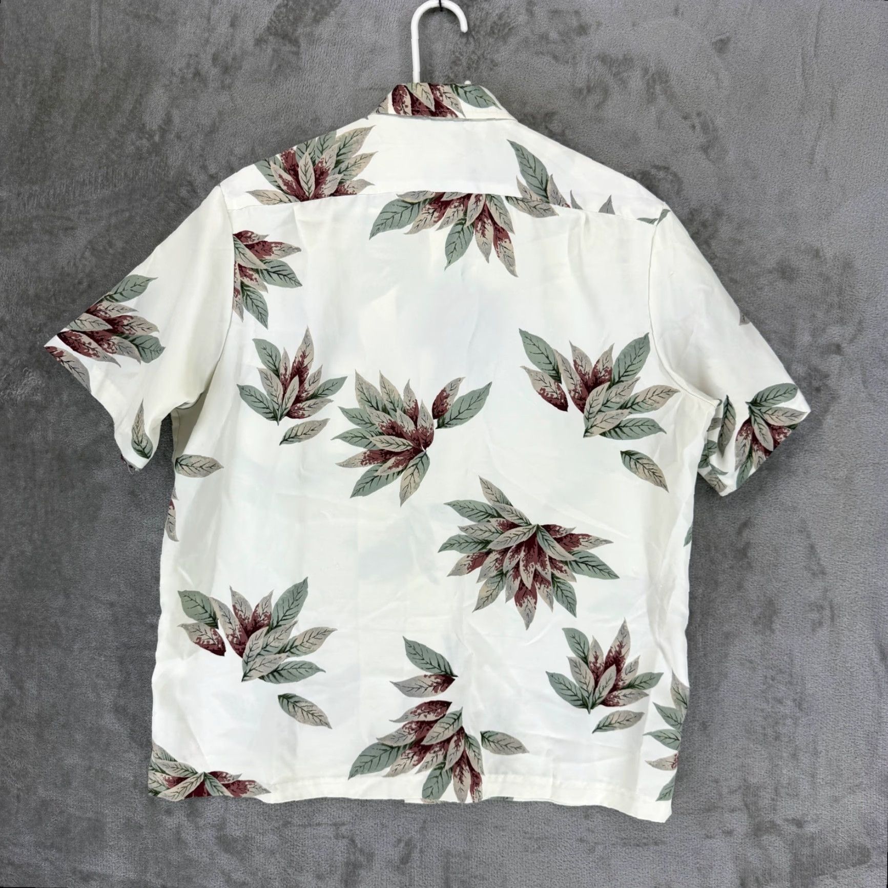Tori Richard Tori Richard Mens Large White Tropical Leaf Print Button Front Shirt 0071RC USA Size US L / EU 52-54 / 3 - 5 Thumbnail